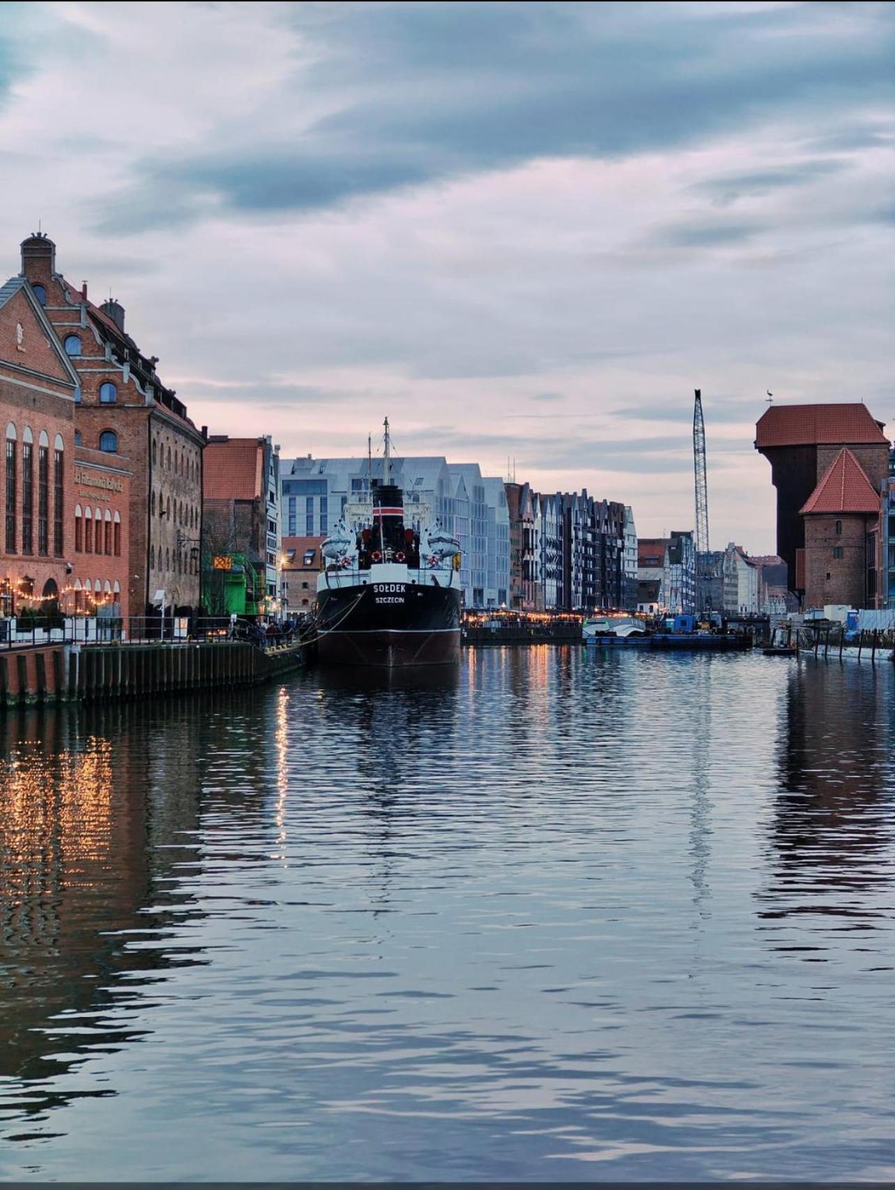 Danio Apart Old Town Гданьск Экстерьер фото